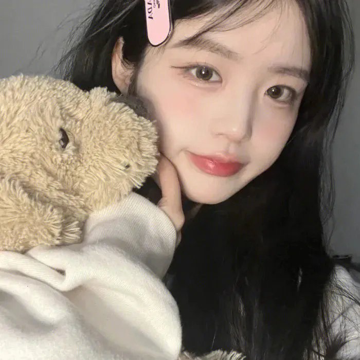 后备箱里的女孩
